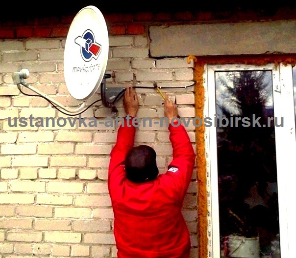 Спутниковая антенна Телекарта установлена на вентиляционный канал в ДНТ "Рыболов" (Морской совхоз)